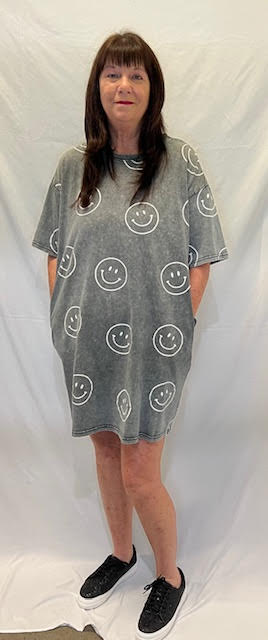 Easel Happy Face Dress ED18210